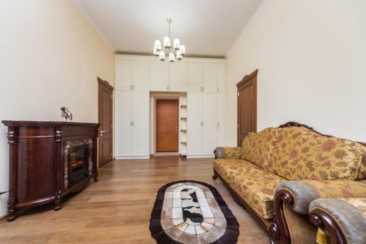 New Luxury Apartment Troitskay Odessa Dış mekan fotoğraf